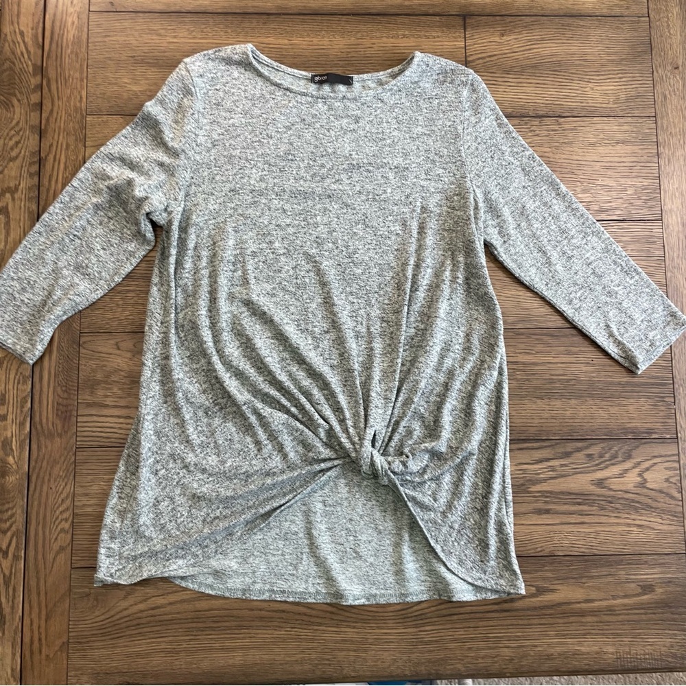 Gibson Light Gray Long‎ Sleeve Twist Top - Picture 2 of 7